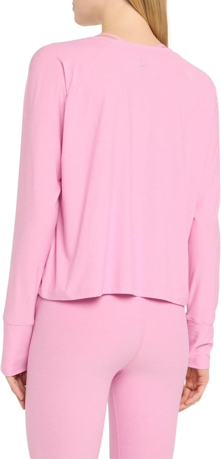 Featherweight Daydreamer pullover in {color} showing relaxed fit and soft brushed fleece texture — view 2