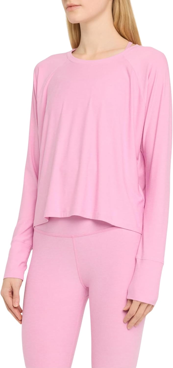 Featherweight Daydreamer pullover in {color} showing relaxed fit and soft brushed fleece texture — view 3