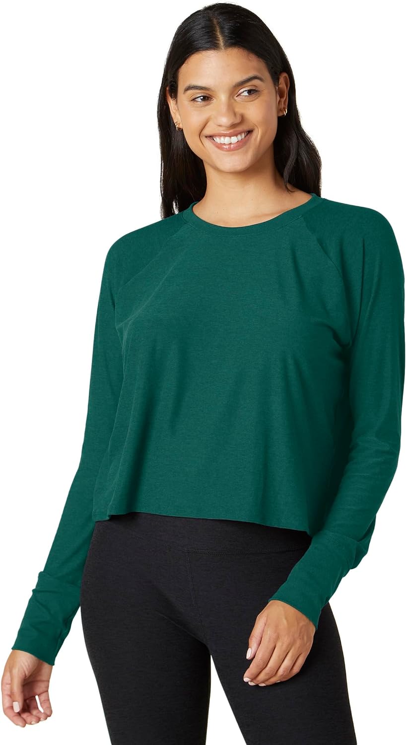 Featherweight Daydreamer pullover in {color} showing relaxed fit and soft brushed fleece texture — view 4