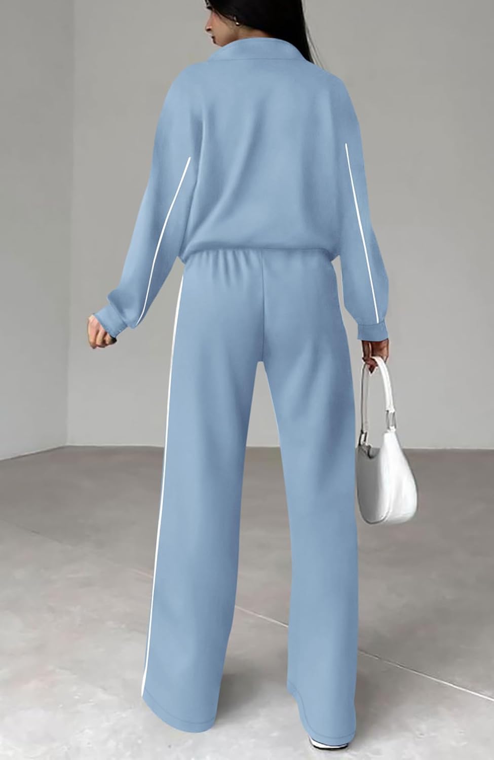 Women's relaxed fit fleece tracksuit in [color] featuring soft brushed fabric, zip-up sweatshirt and jogger pants — view 4