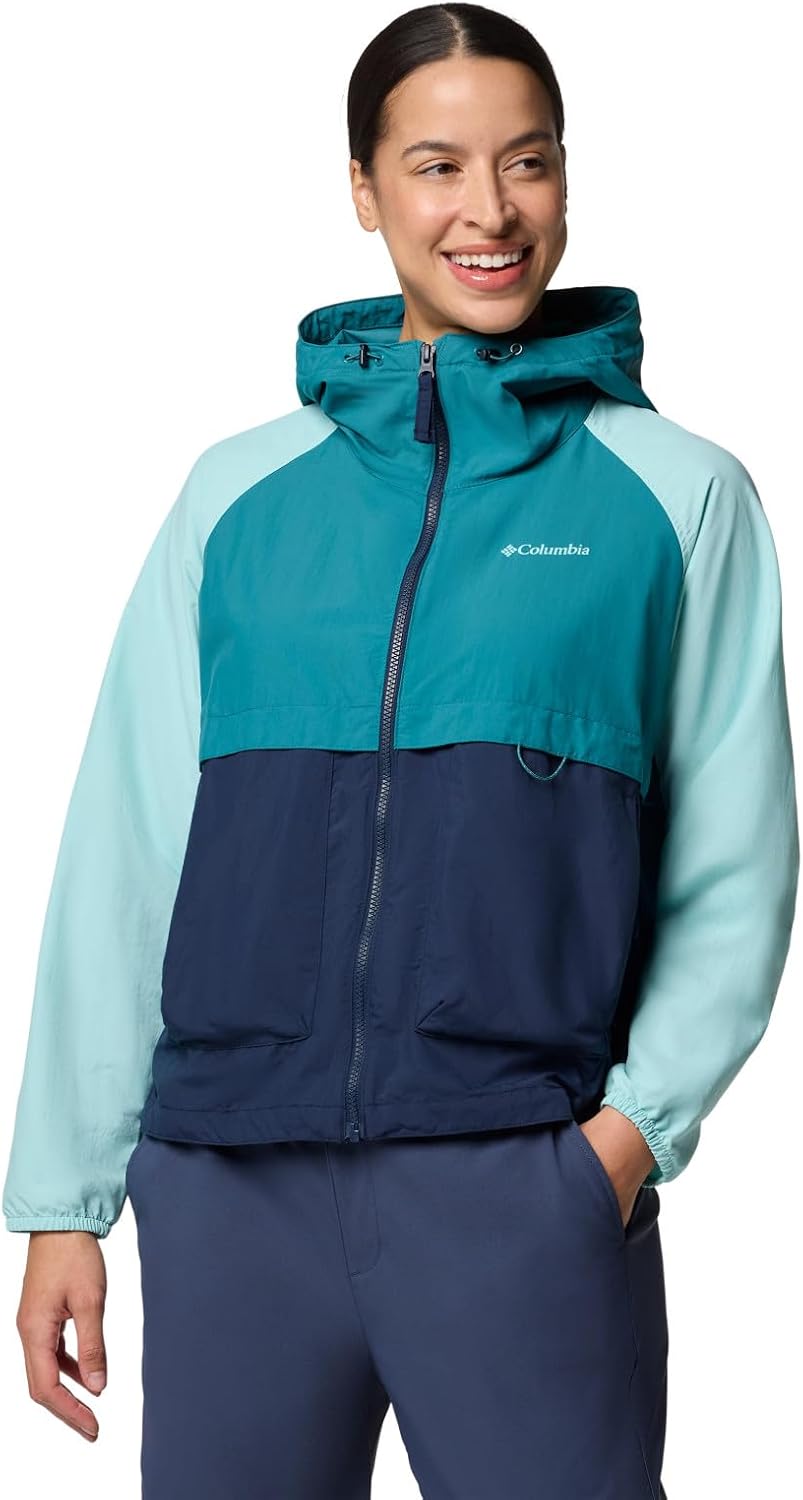 Columbia Spire Valley windbreaker in black, featuring weather-shell windproof fabric for outdoor activities — view 4